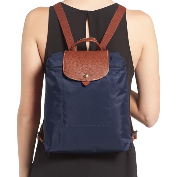 longchamp le pliage backpack bilberry